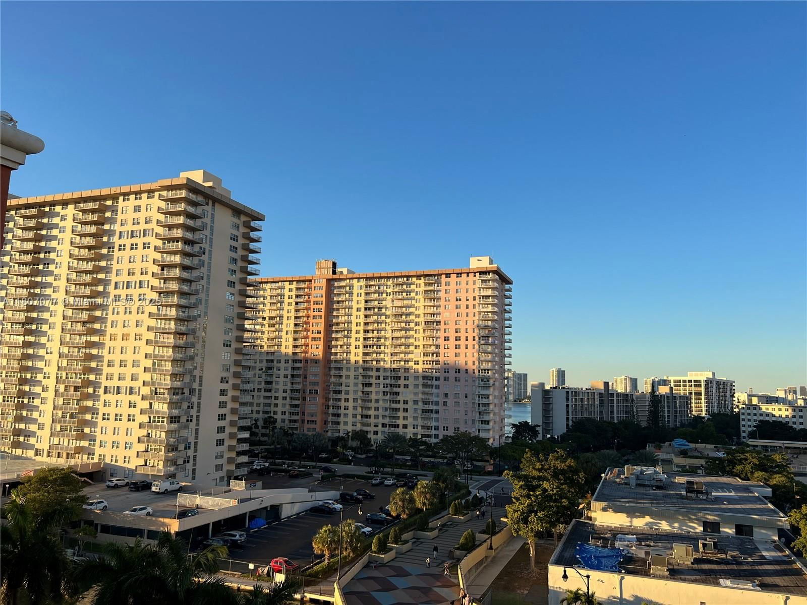 Real estate property located at 17150 Bay Rd #2814, Miami-dade, Porto Bellagio Condo, Sunny Isles Beach, FL