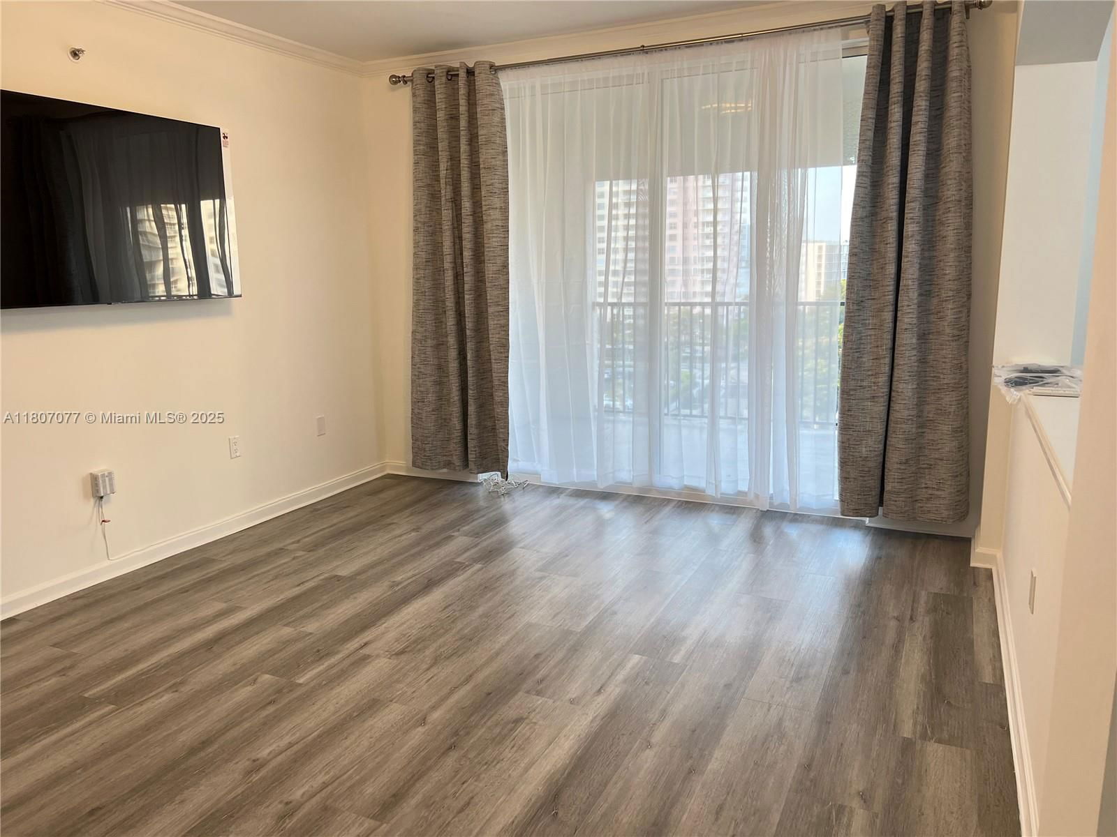 Real estate property located at 17150 Bay Rd #2814, Miami-dade, Porto Bellagio Condo, Sunny Isles Beach, FL