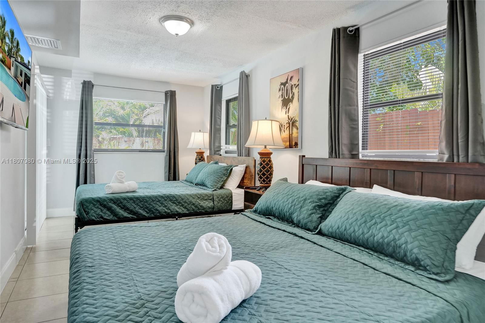 Real estate property located at 7531 Simms St, Broward, Driftwood Estates No 29, Hollywood, FL