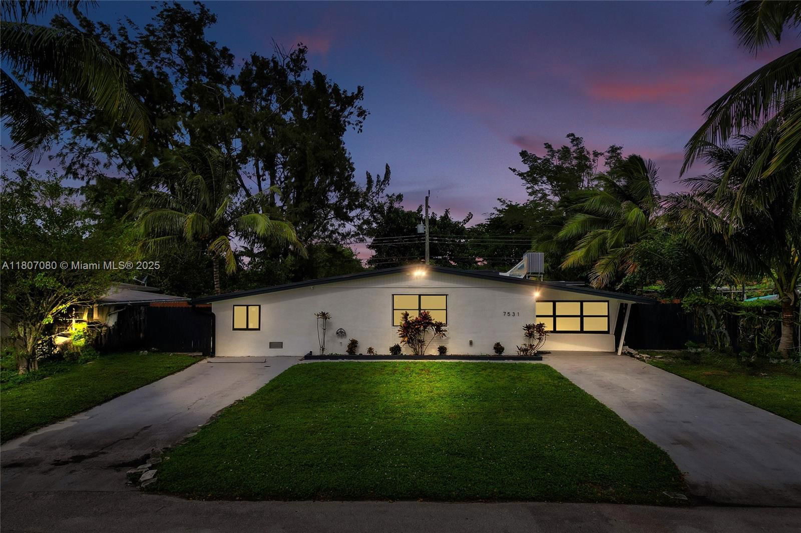 Real estate property located at 7531 Simms St, Broward, Driftwood Estates No 29, Hollywood, FL