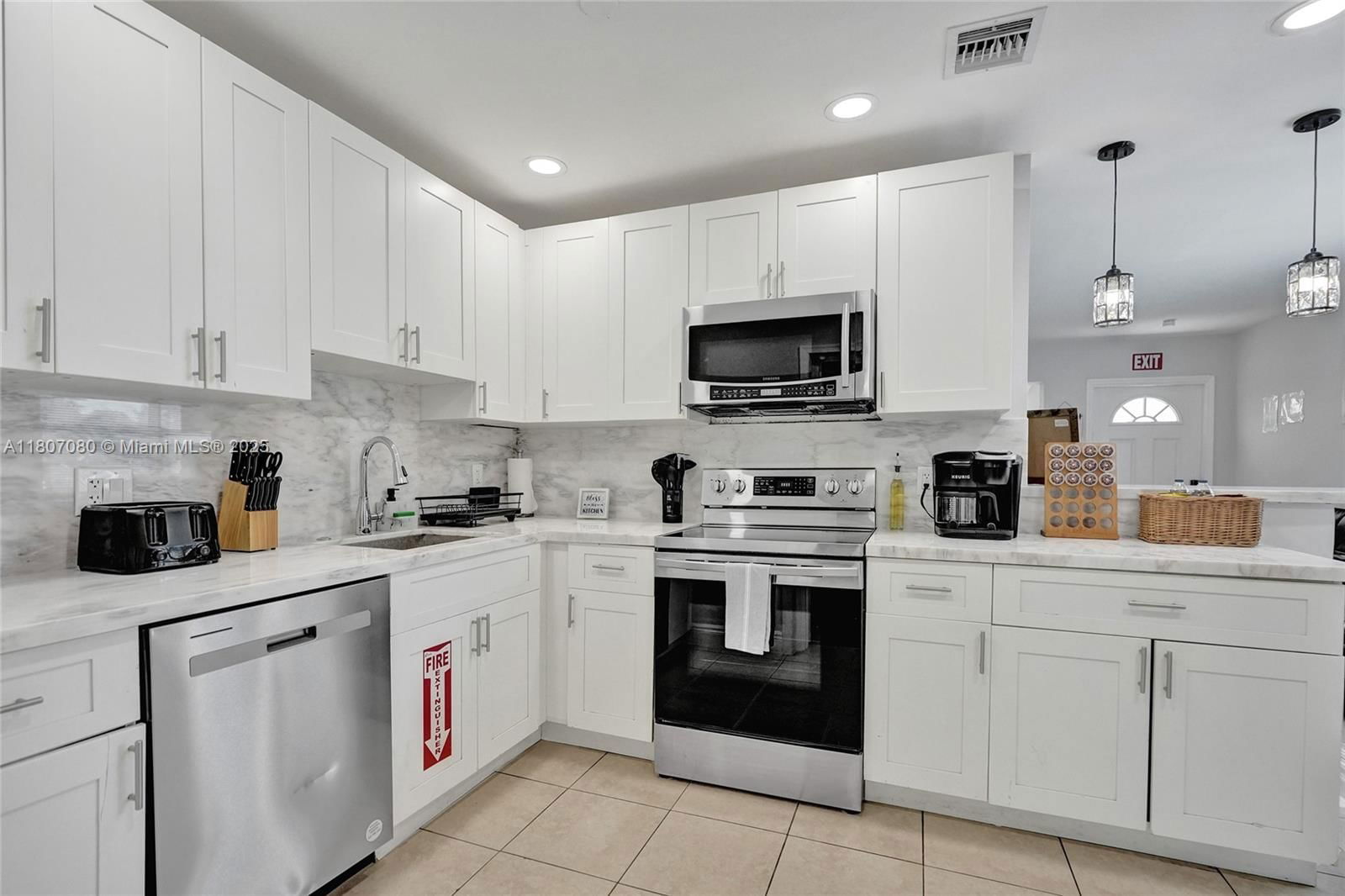 Real estate property located at 7531 Simms St, Broward, Driftwood Estates No 29, Hollywood, FL