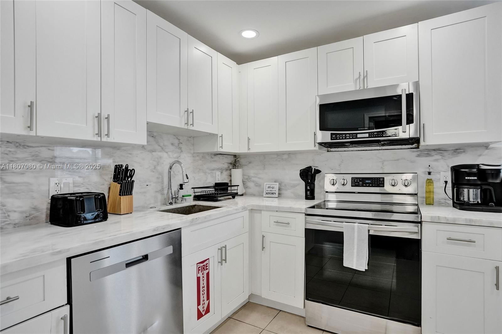 Real estate property located at 7531 Simms St, Broward, Driftwood Estates No 29, Hollywood, FL