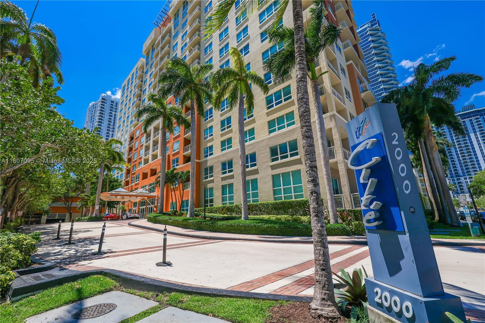 Real estate property located at 2000 Bayshore Dr #228, Miami-dade, Cite Condo, Miami, FL