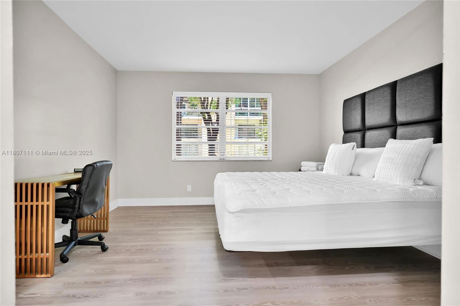 Real estate property located at 100 Ashbury Rd #103, Broward, Berkley House Of Carriage, Hollywood, FL