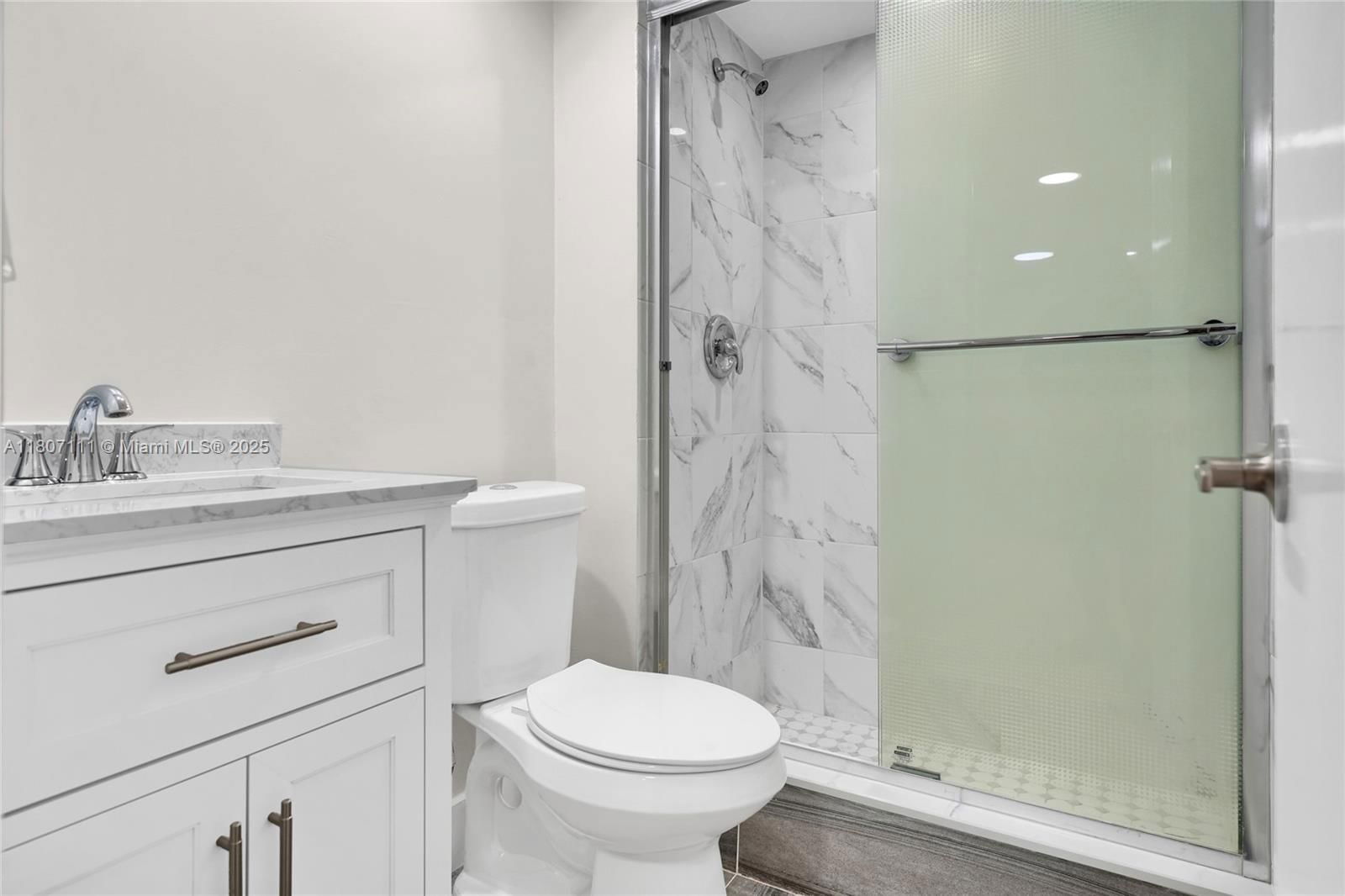 Real estate property located at 100 Ashbury Rd #103, Broward, Berkley House Of Carriage, Hollywood, FL