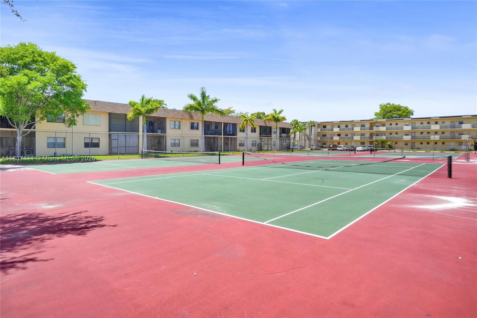 Real estate property located at 100 Ashbury Rd #103, Broward, Berkley House Of Carriage, Hollywood, FL