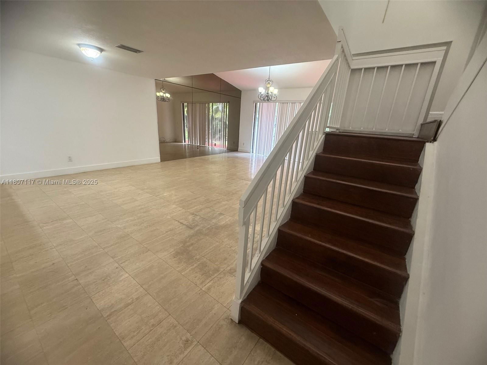 Real estate property located at 10109 52nd Ter, Miami-dade, Townhomes Of Doral Oaks, Doral, FL