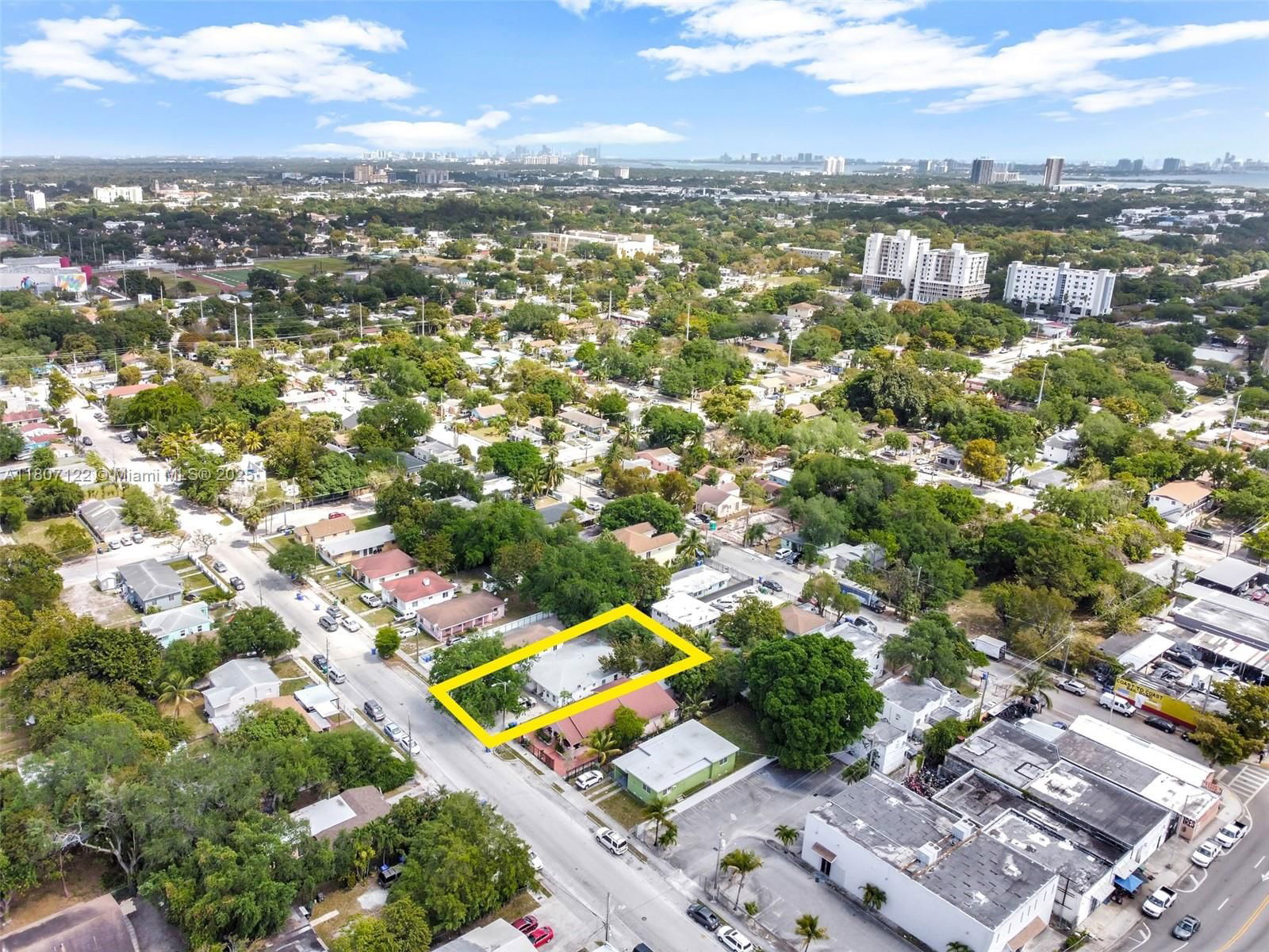 Real estate property located at 5445 5th Ct, Miami-dade, Buena Vista Gardens, Miami, FL