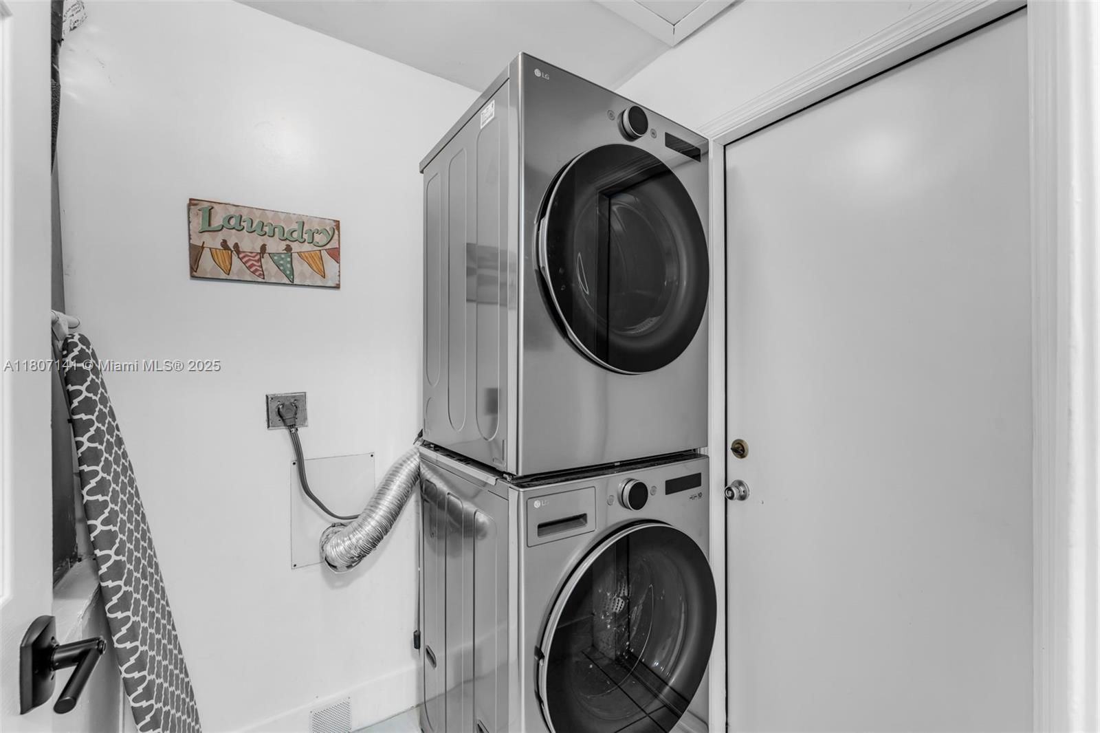 Real estate property located at 10020 145th Pl, Miami-dade, Sugarwood 02 Sec 01, Miami, FL