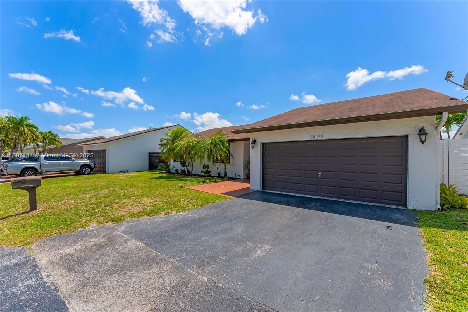 Real estate property located at 10020 145th Pl, Miami-dade, Sugarwood 02 Sec 01, Miami, FL