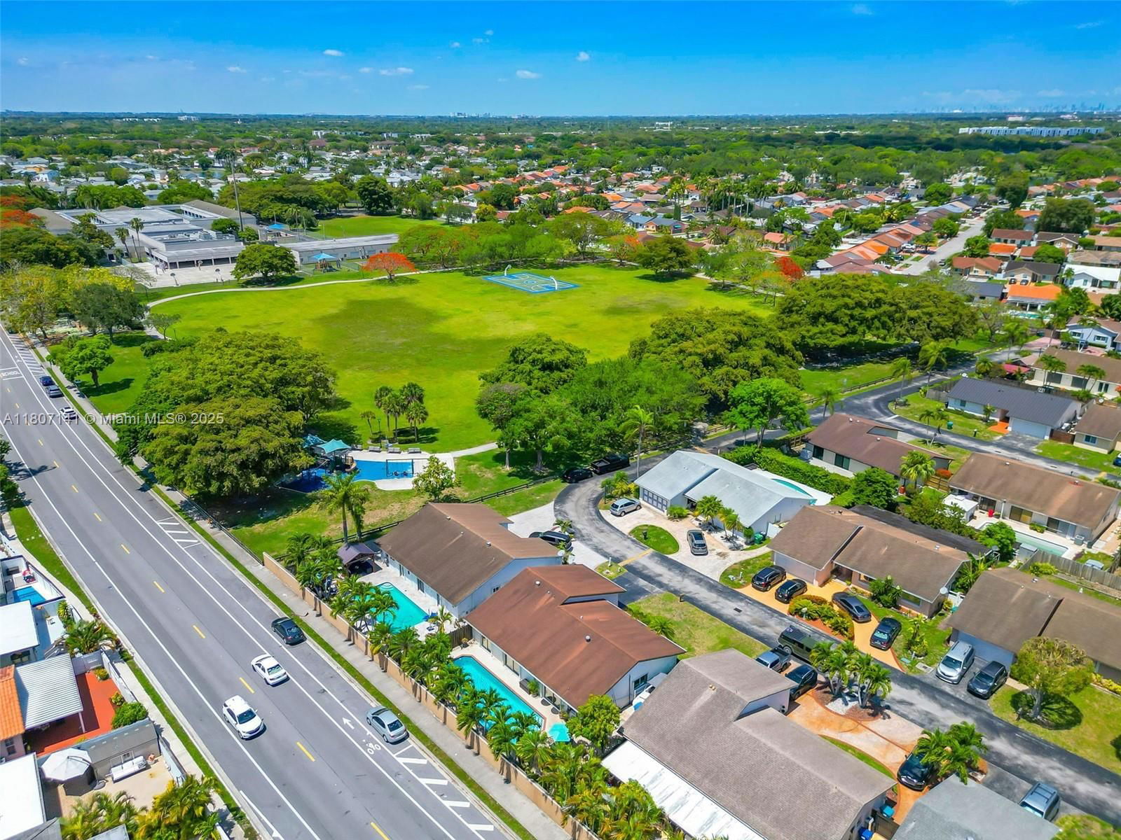 Real estate property located at 10020 145th Pl, Miami-dade, Sugarwood 02 Sec 01, Miami, FL