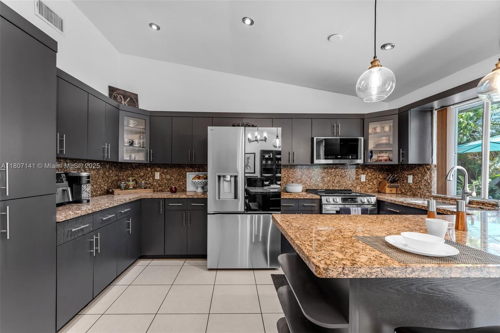 Real estate property located at 10020 145th Pl, Miami-dade, Sugarwood 02 Sec 01, Miami, FL