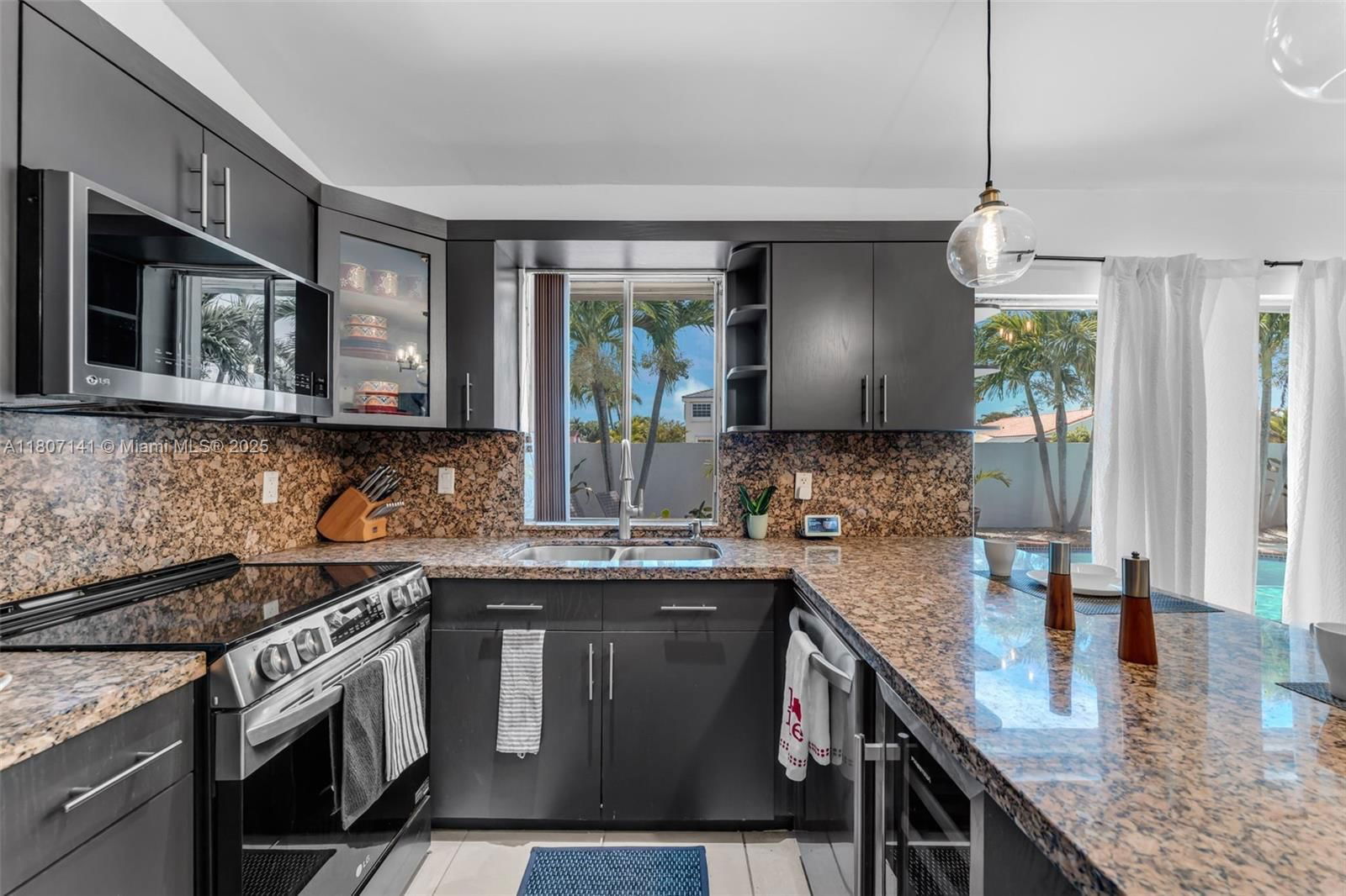 Real estate property located at 10020 145th Pl, Miami-dade, Sugarwood 02 Sec 01, Miami, FL