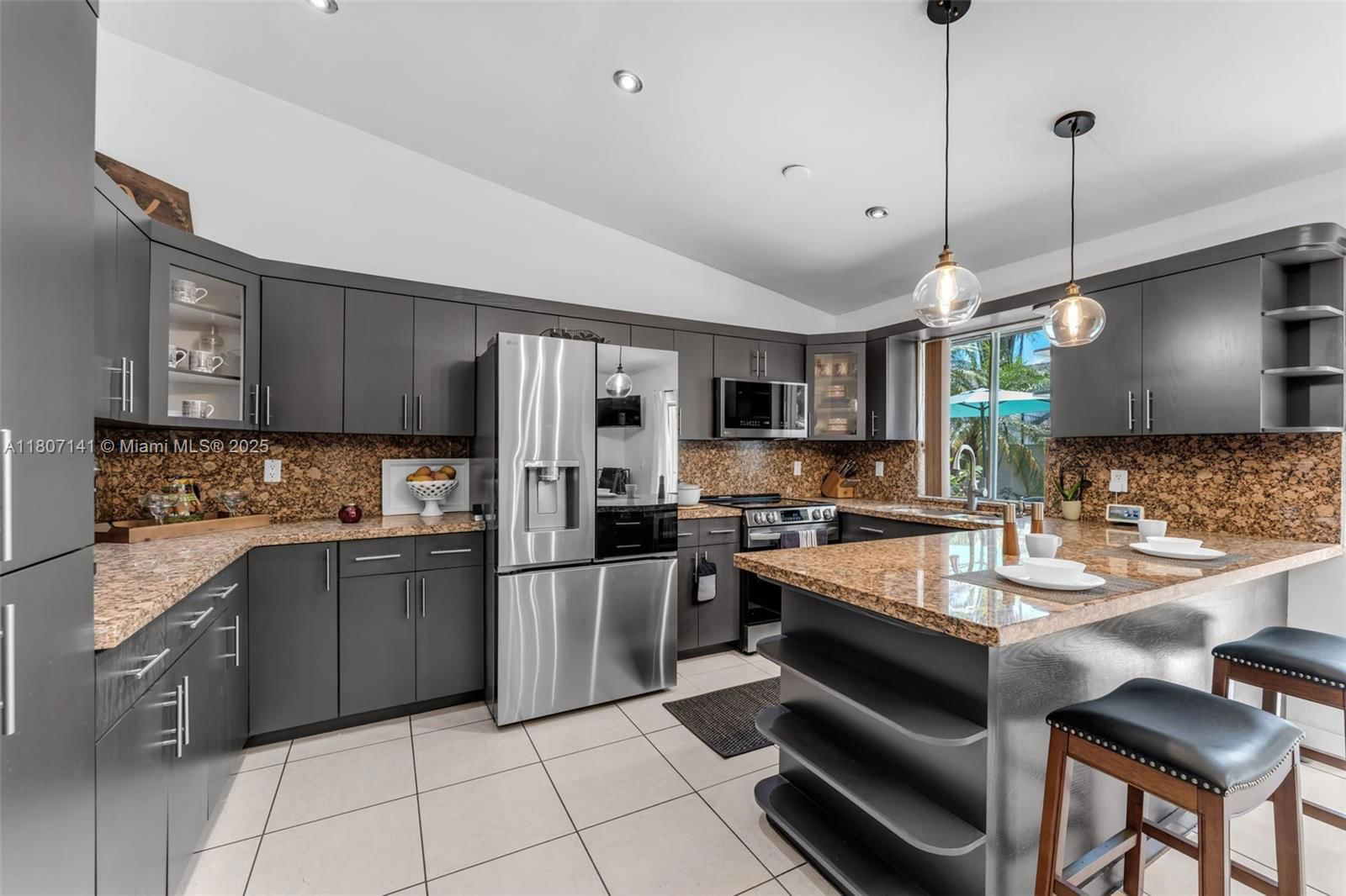 Real estate property located at 10020 145th Pl, Miami-dade, Sugarwood 02 Sec 01, Miami, FL