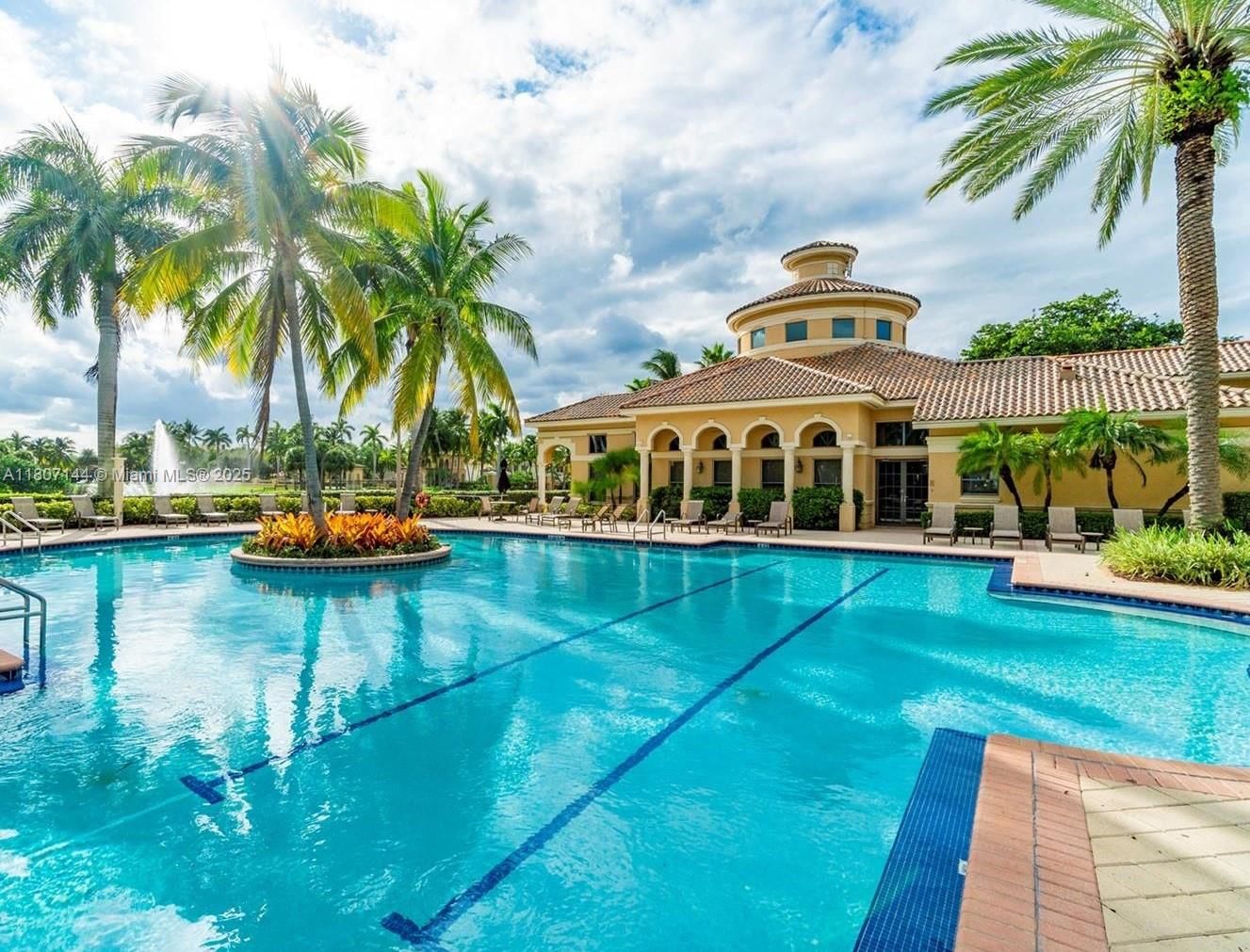 Real estate property located at 826 Spinnaker Dr E, Broward, Three Islands 3rd Section, Hollywood, FL