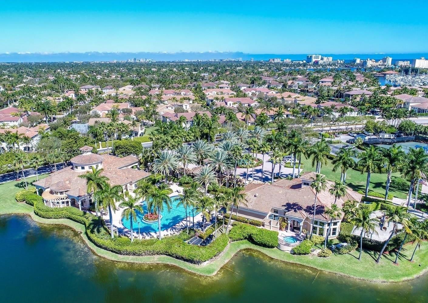 Real estate property located at 826 Spinnaker Dr E, Broward, Three Islands 3rd Section, Hollywood, FL