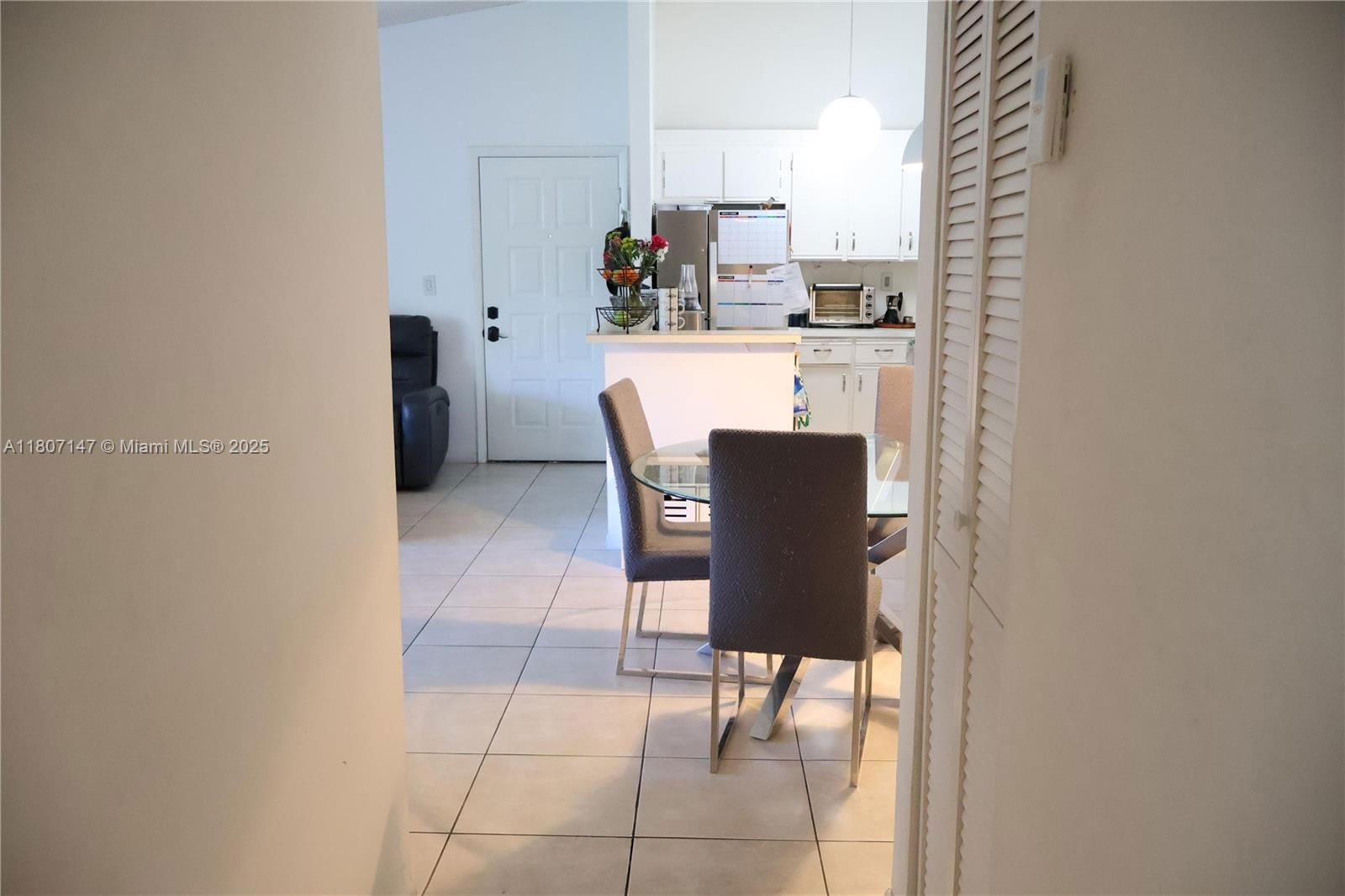 Real estate property located at 4680 102nd Ave #202-20, Miami-dade, Doral Pk Co Club Villas C, Doral, FL