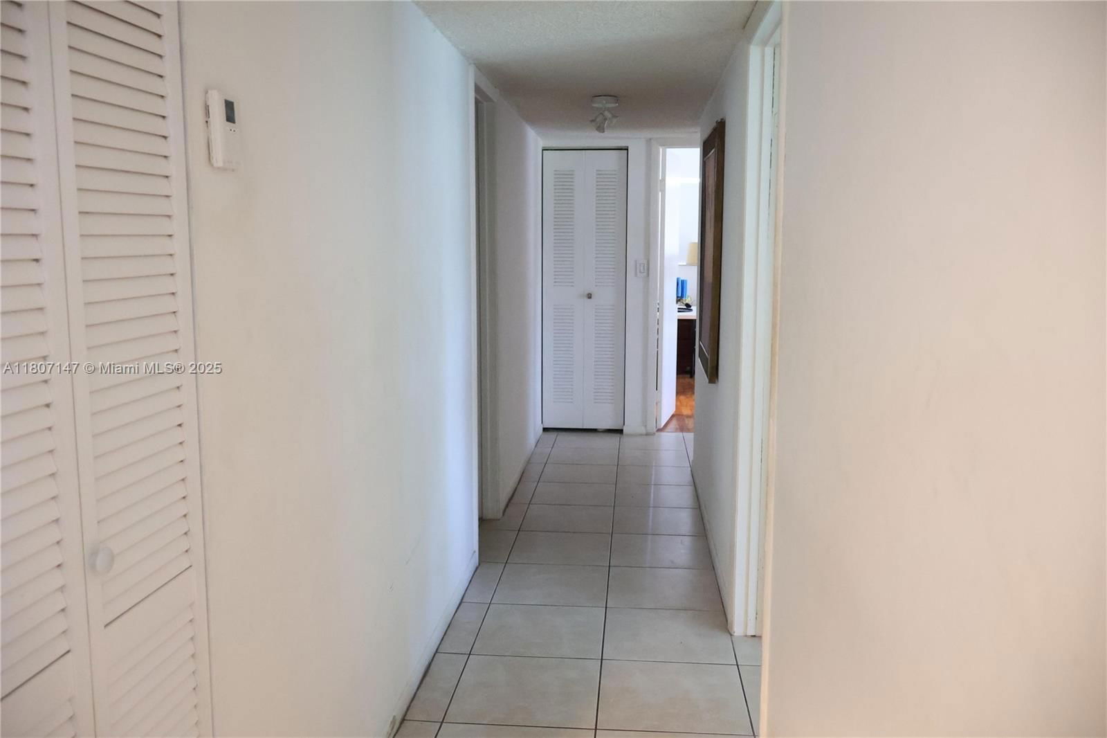 Real estate property located at 4680 102nd Ave #202-20, Miami-dade, Doral Pk Co Club Villas C, Doral, FL