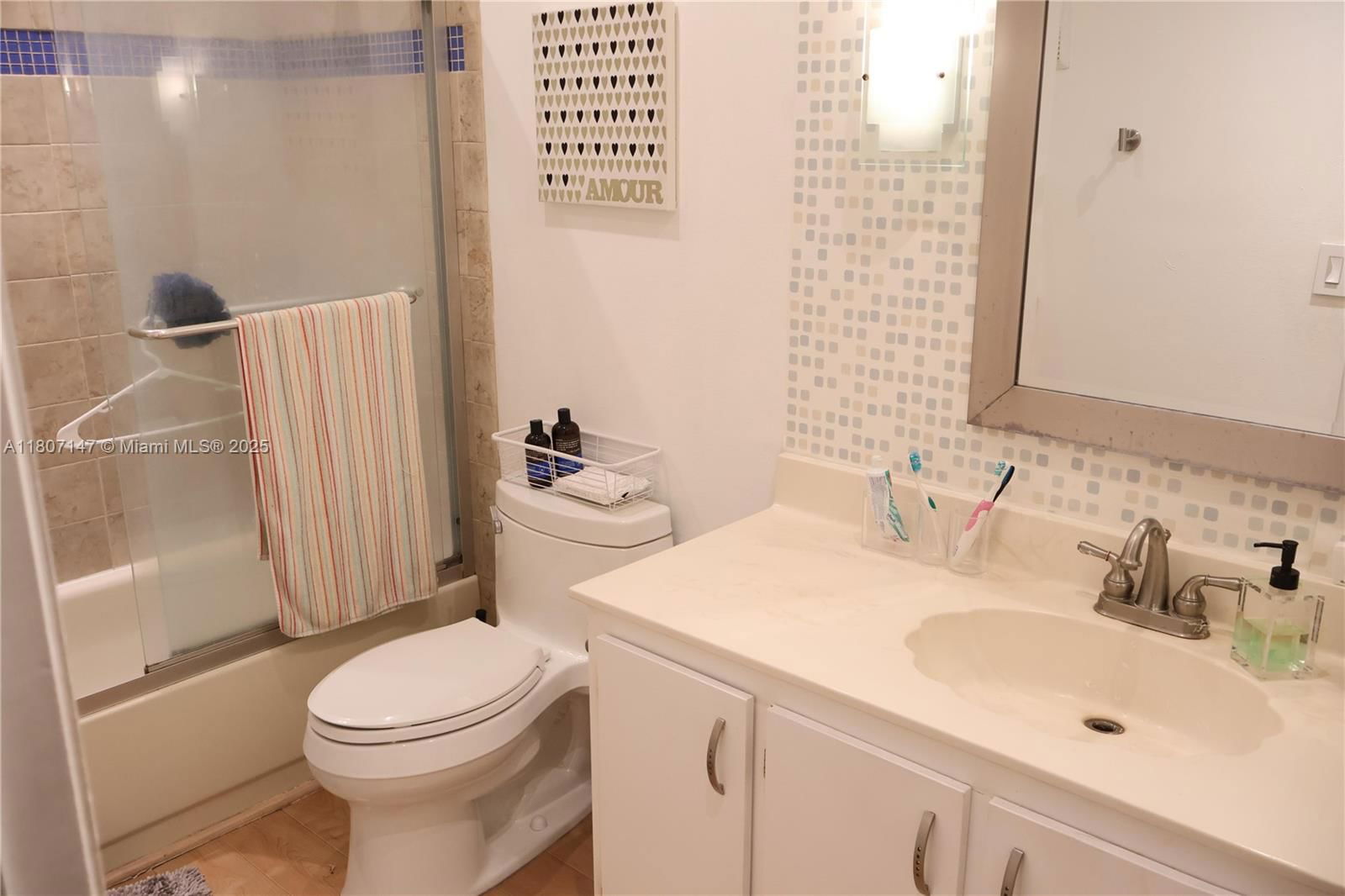 Real estate property located at 4680 102nd Ave #202-20, Miami-dade, Doral Pk Co Club Villas C, Doral, FL