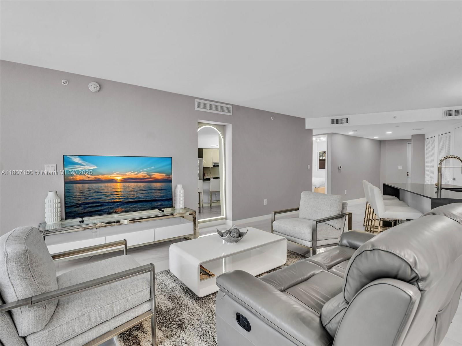 Real estate property located at 9821 Bay Harbor Dr #302, Miami-dade, Bay Harbour Island, Bay Harbor Islands, FL