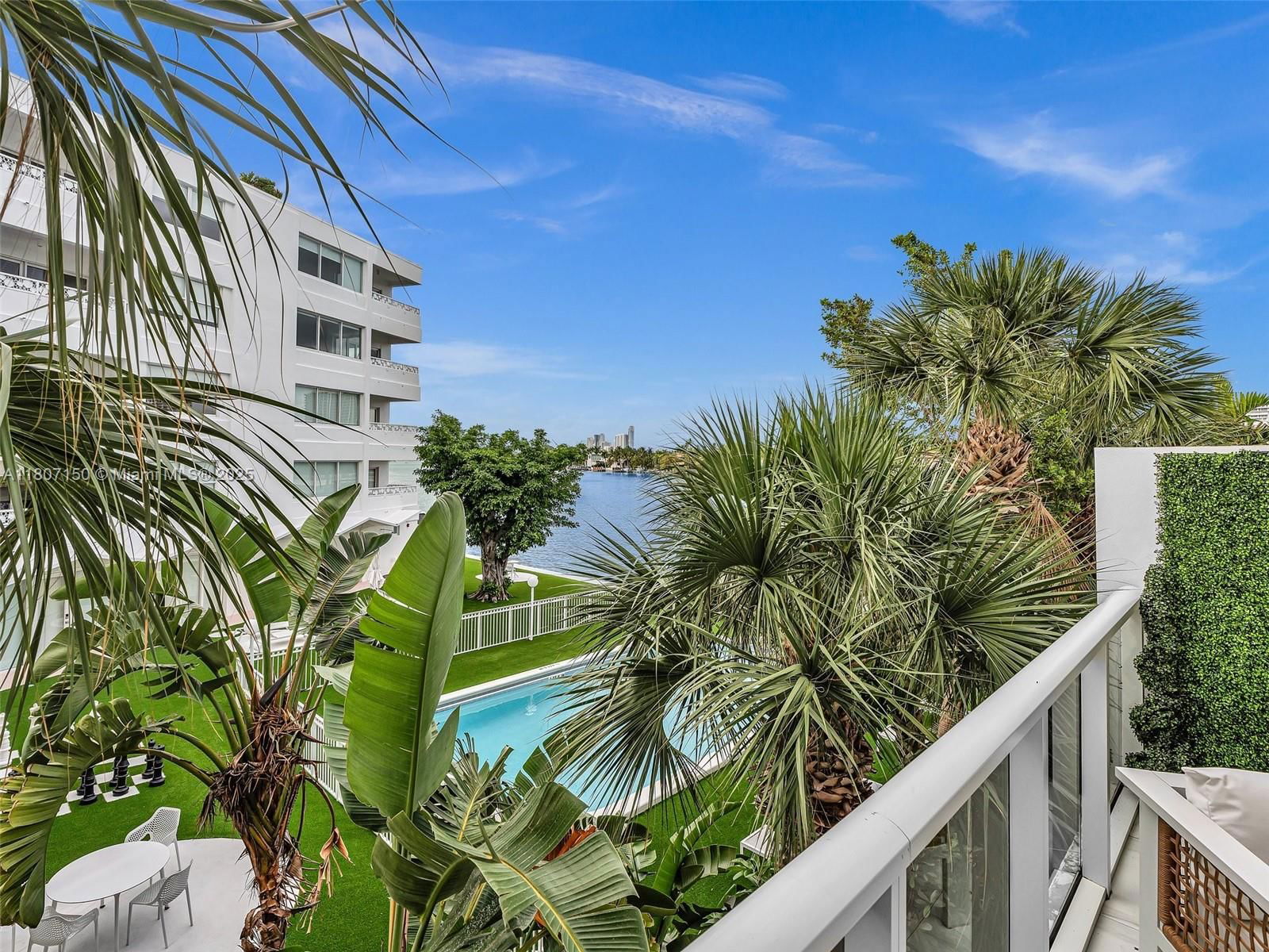 Real estate property located at 9821 Bay Harbor Dr #302, Miami-dade, Bay Harbour Island, Bay Harbor Islands, FL