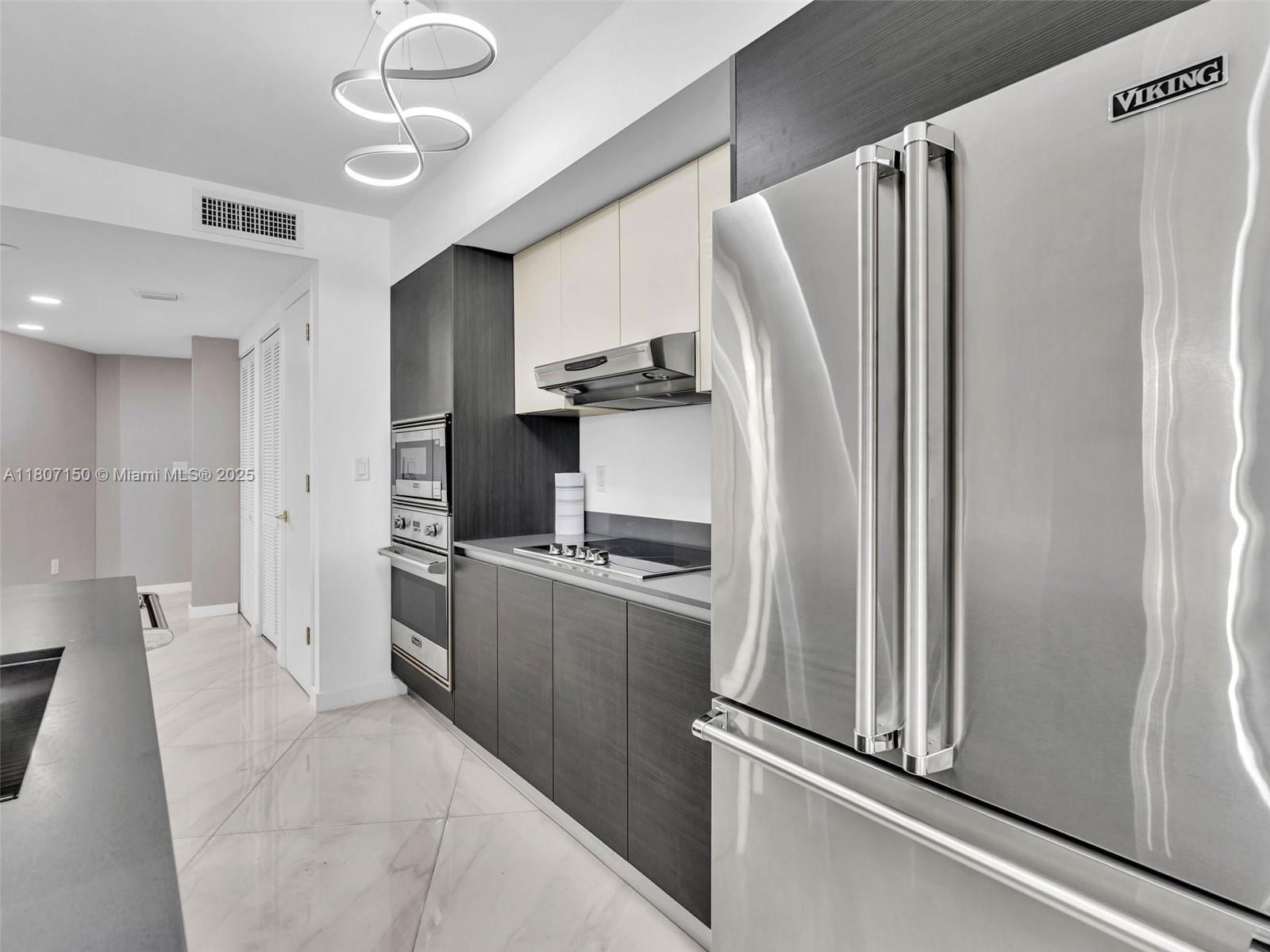 Real estate property located at 9821 Bay Harbor Dr #302, Miami-dade, Bay Harbour Island, Bay Harbor Islands, FL