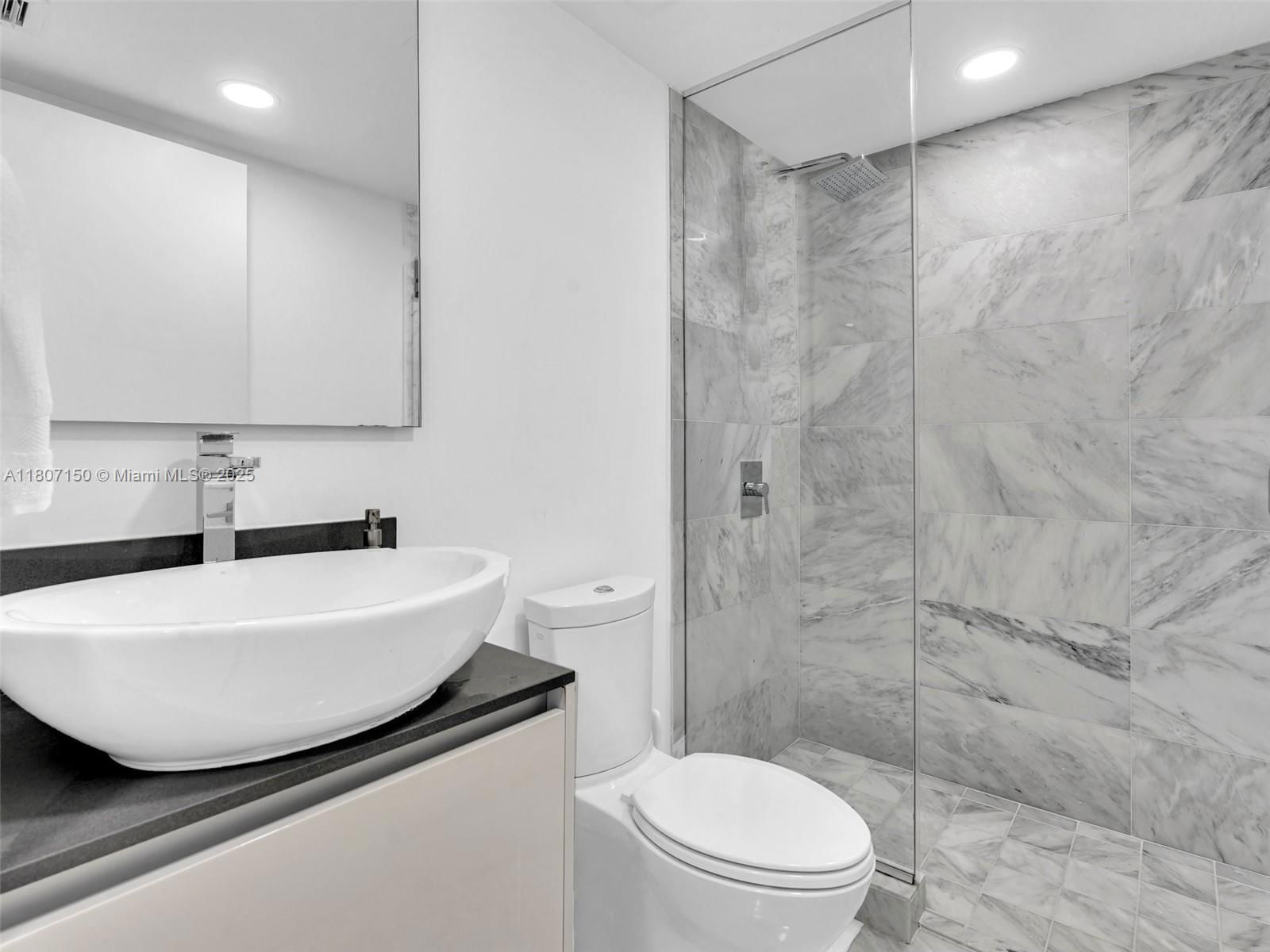 Real estate property located at 9821 Bay Harbor Dr #302, Miami-dade, Bay Harbour Island, Bay Harbor Islands, FL