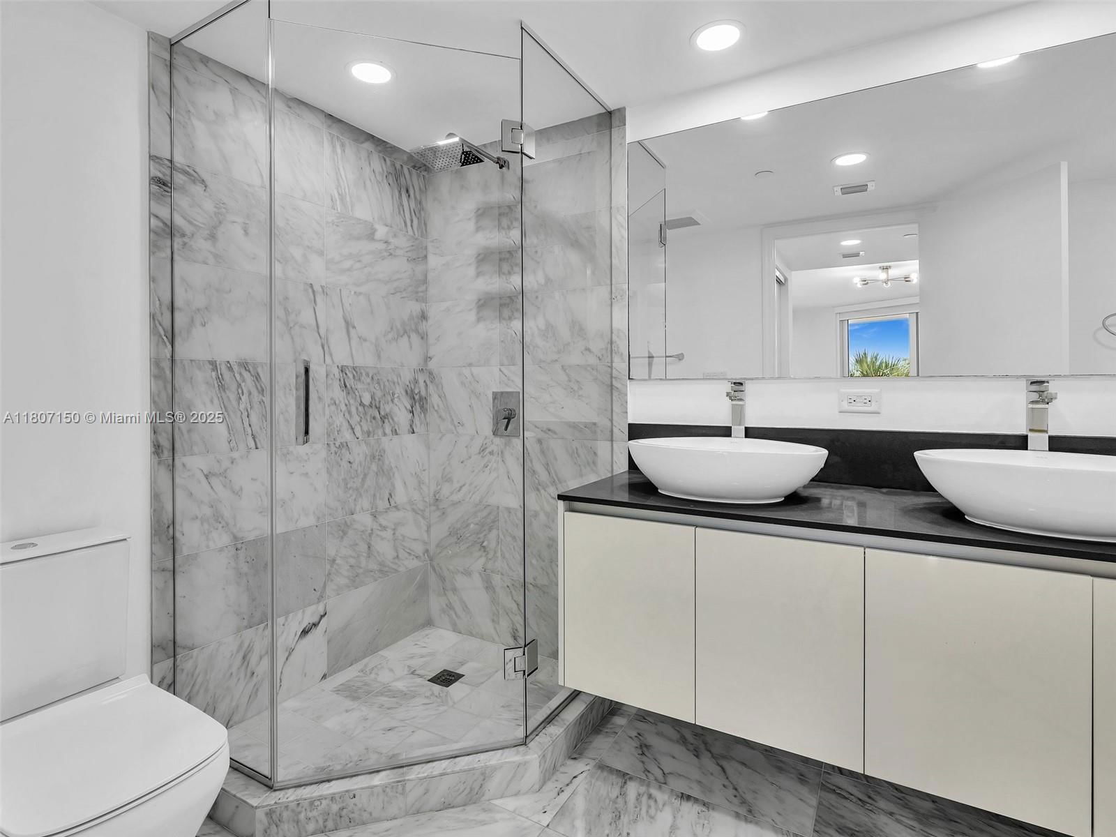 Real estate property located at 9821 Bay Harbor Dr #302, Miami-dade, Bay Harbour Island, Bay Harbor Islands, FL