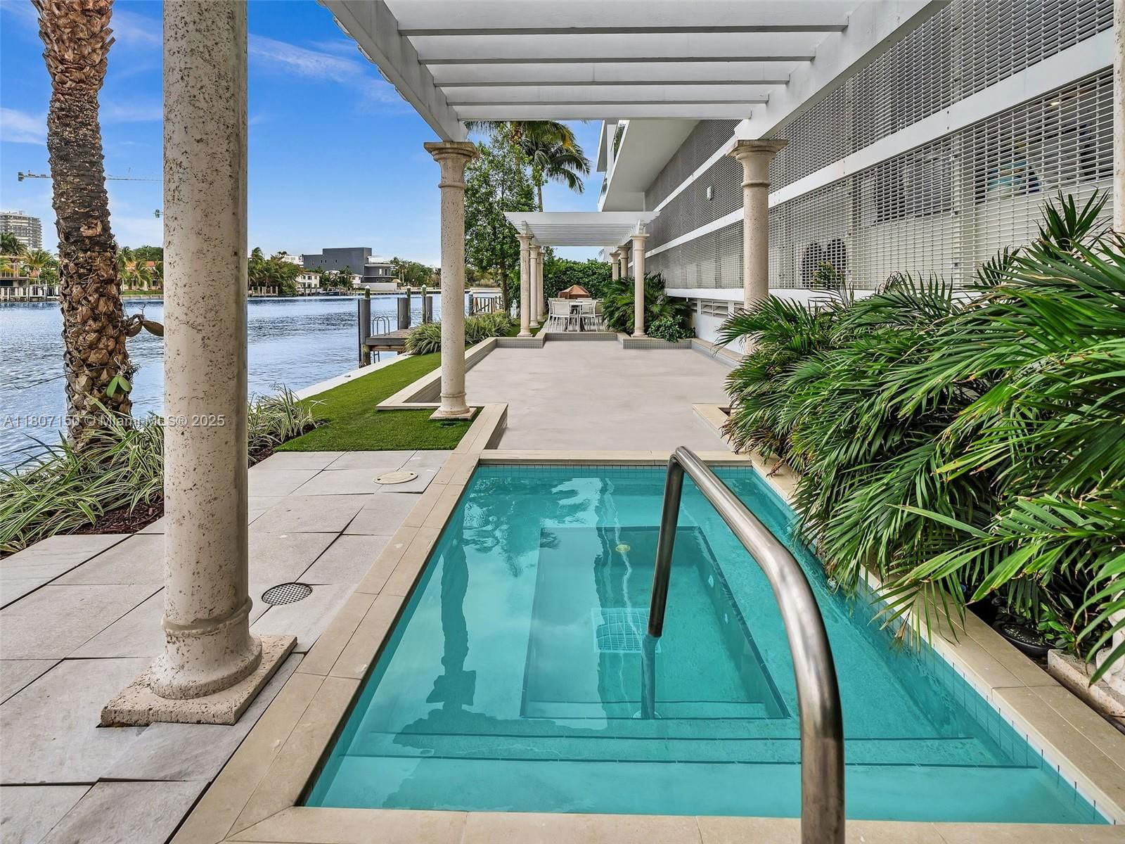 Real estate property located at 9821 Bay Harbor Dr #302, Miami-dade, Bay Harbour Island, Bay Harbor Islands, FL