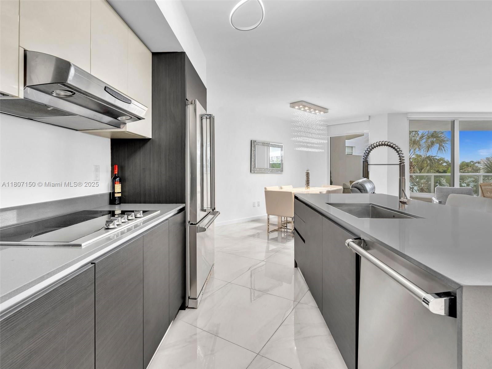Real estate property located at 9821 Bay Harbor Dr #302, Miami-dade, Bay Harbour Island, Bay Harbor Islands, FL