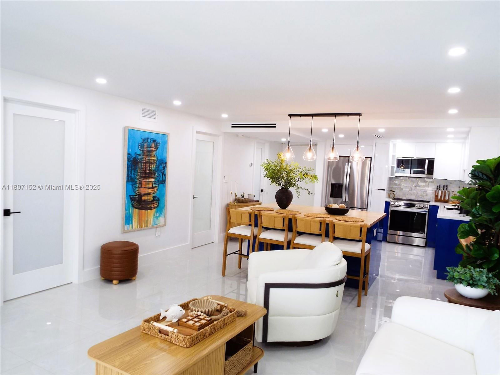 Real estate property located at 5701 Collins Ave #1619, Miami-dade, Arlen Beach Condo, Miami Beach, FL