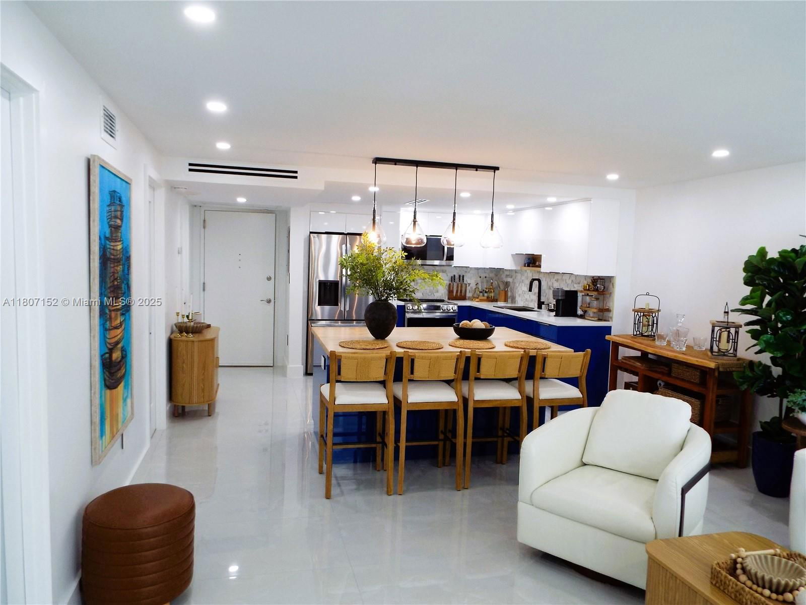 Real estate property located at 5701 Collins Ave #1619, Miami-dade, Arlen Beach Condo, Miami Beach, FL