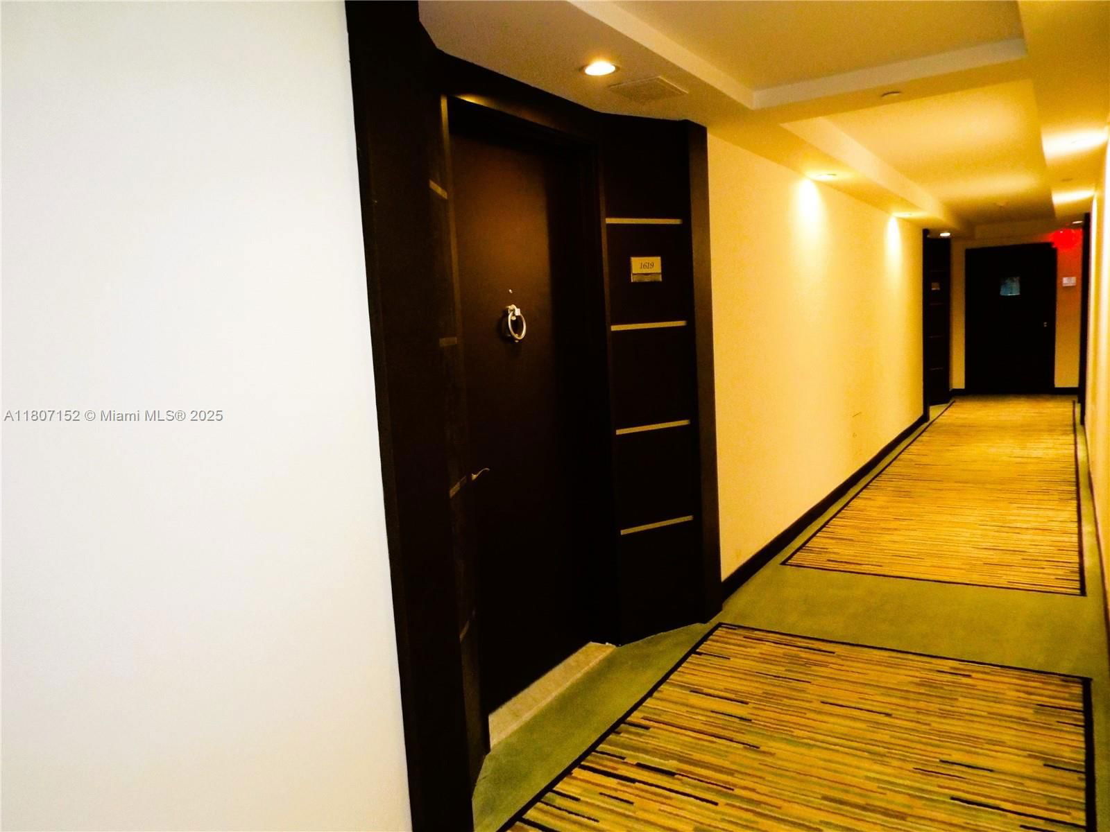 Real estate property located at 5701 Collins Ave #1619, Miami-dade, Arlen Beach Condo, Miami Beach, FL