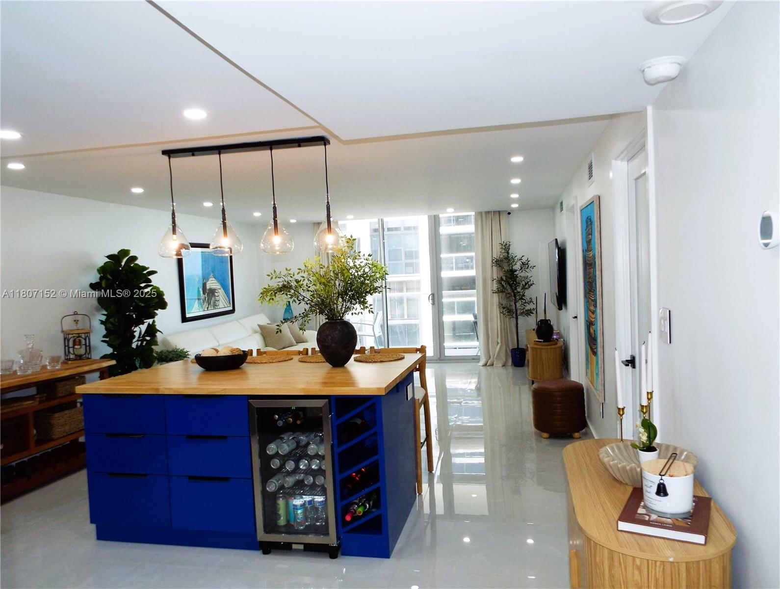 Real estate property located at 5701 Collins Ave #1619, Miami-dade, Arlen Beach Condo, Miami Beach, FL