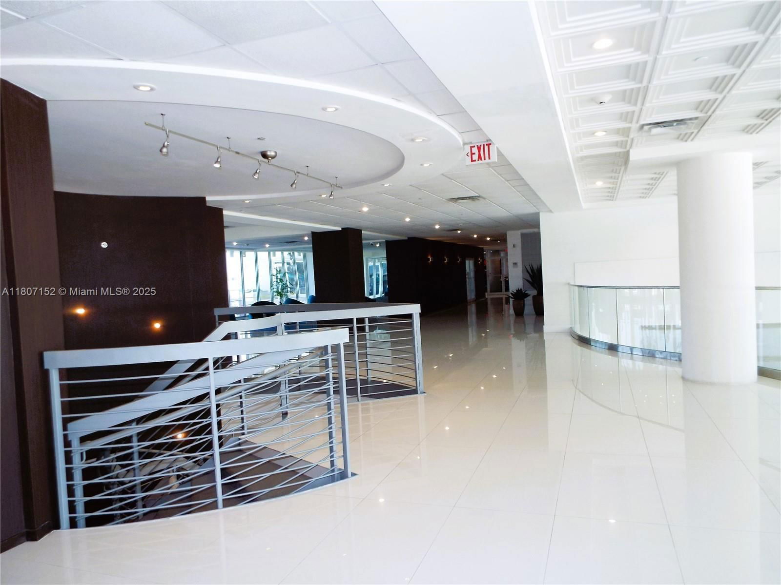 Real estate property located at 5701 Collins Ave #1619, Miami-dade, Arlen Beach Condo, Miami Beach, FL