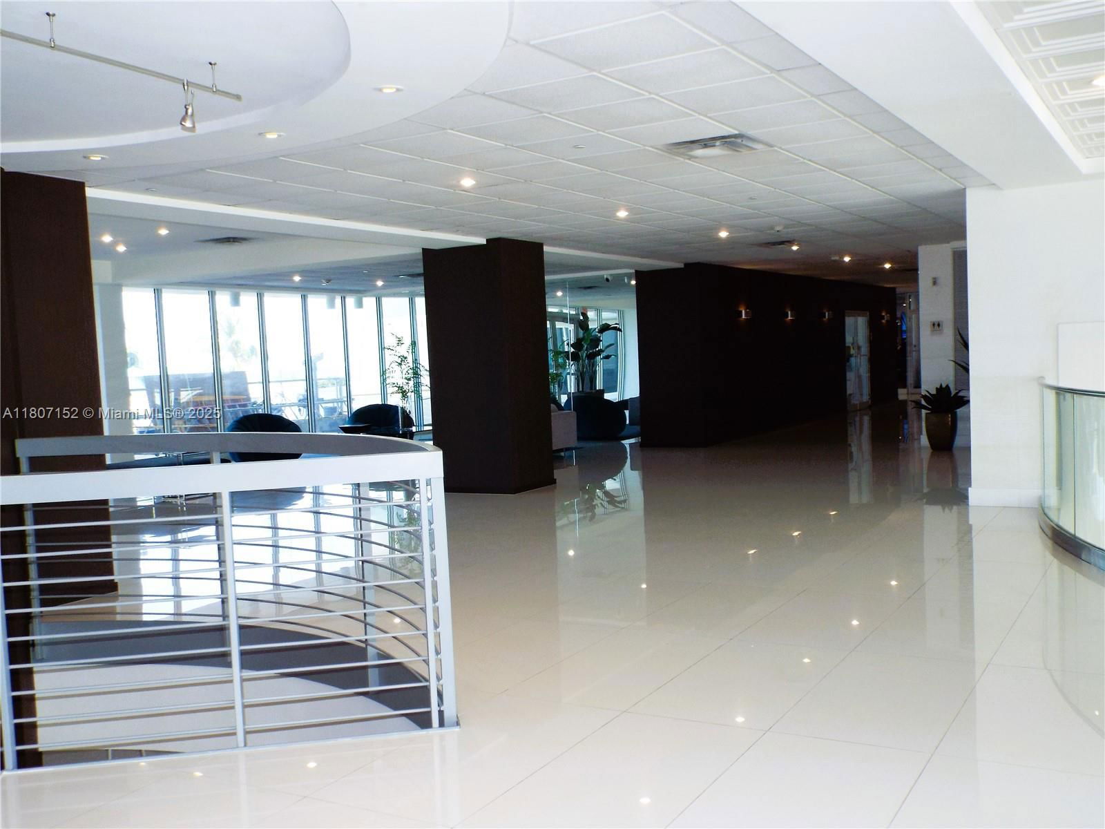 Real estate property located at 5701 Collins Ave #1619, Miami-dade, Arlen Beach Condo, Miami Beach, FL