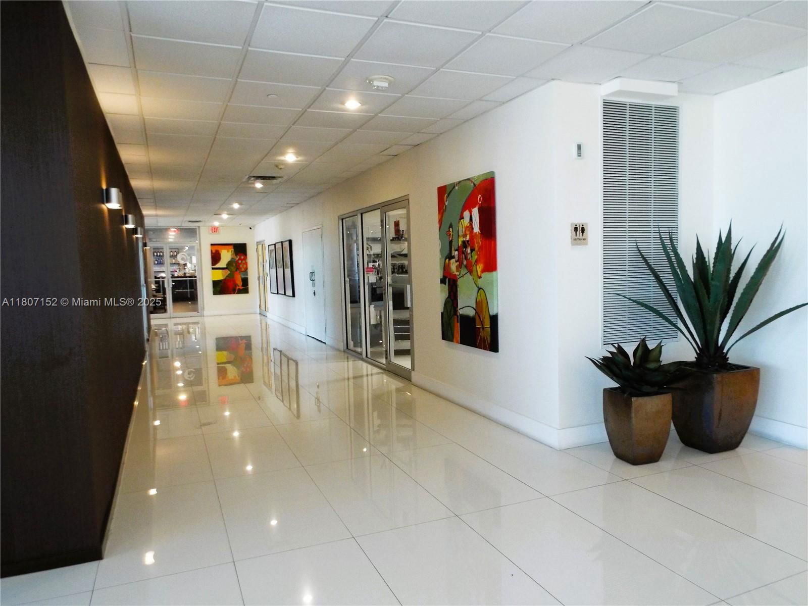 Real estate property located at 5701 Collins Ave #1619, Miami-dade, Arlen Beach Condo, Miami Beach, FL