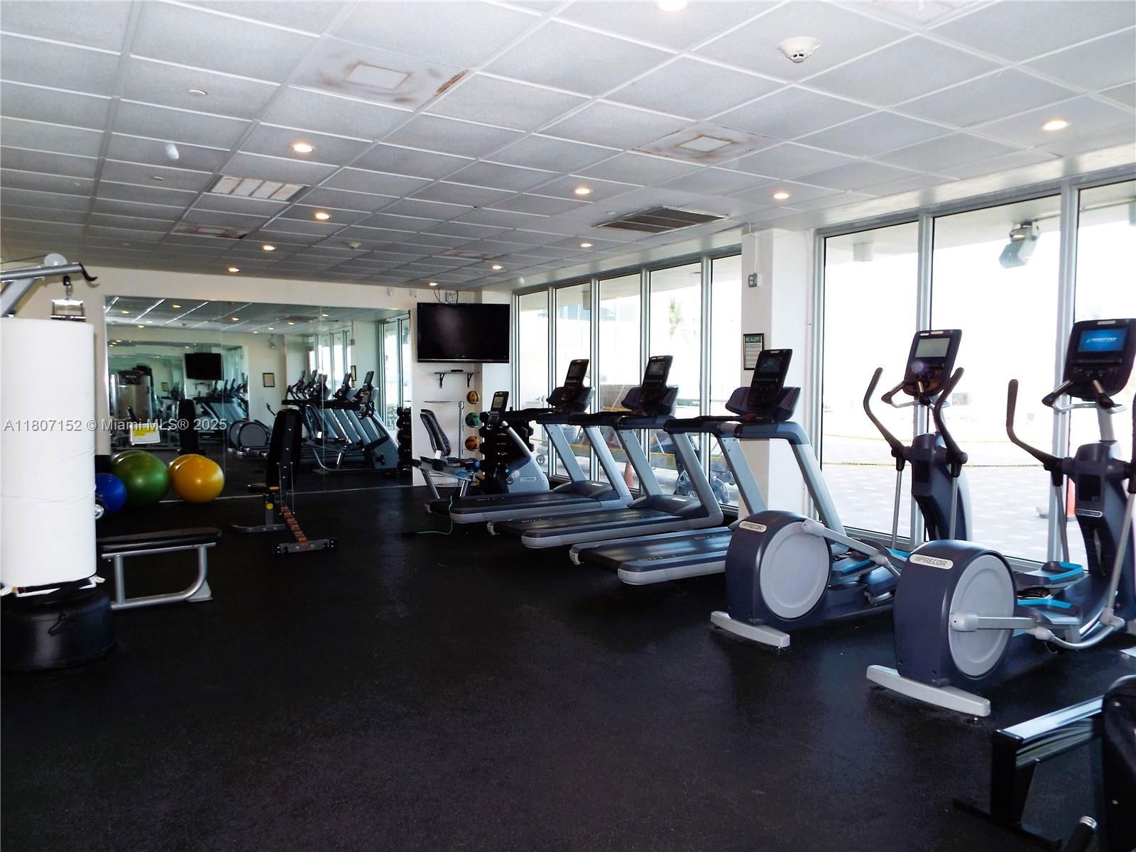 Real estate property located at 5701 Collins Ave #1619, Miami-dade, Arlen Beach Condo, Miami Beach, FL