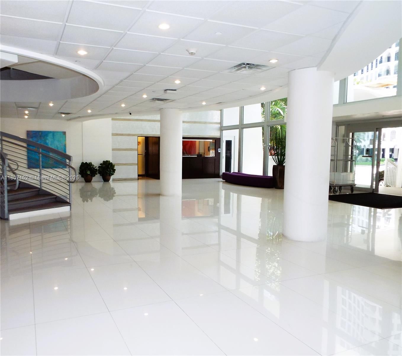 Real estate property located at 5701 Collins Ave #1619, Miami-dade, Arlen Beach Condo, Miami Beach, FL