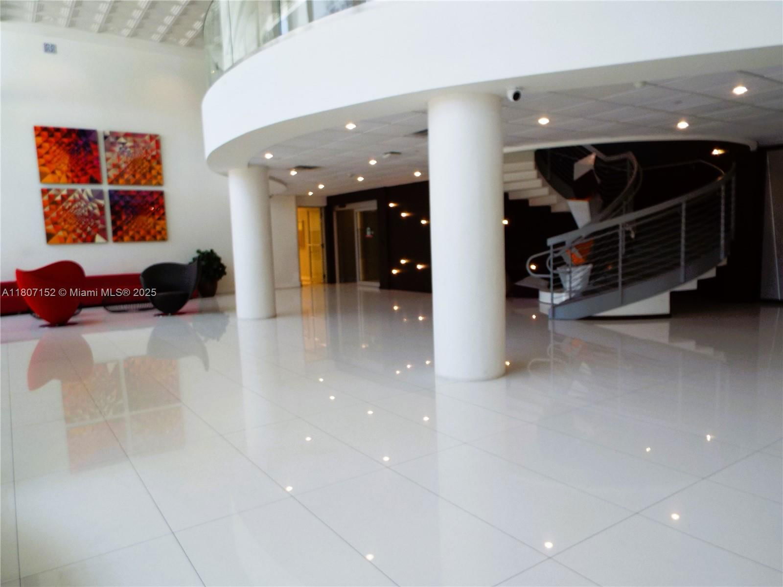 Real estate property located at 5701 Collins Ave #1619, Miami-dade, Arlen Beach Condo, Miami Beach, FL