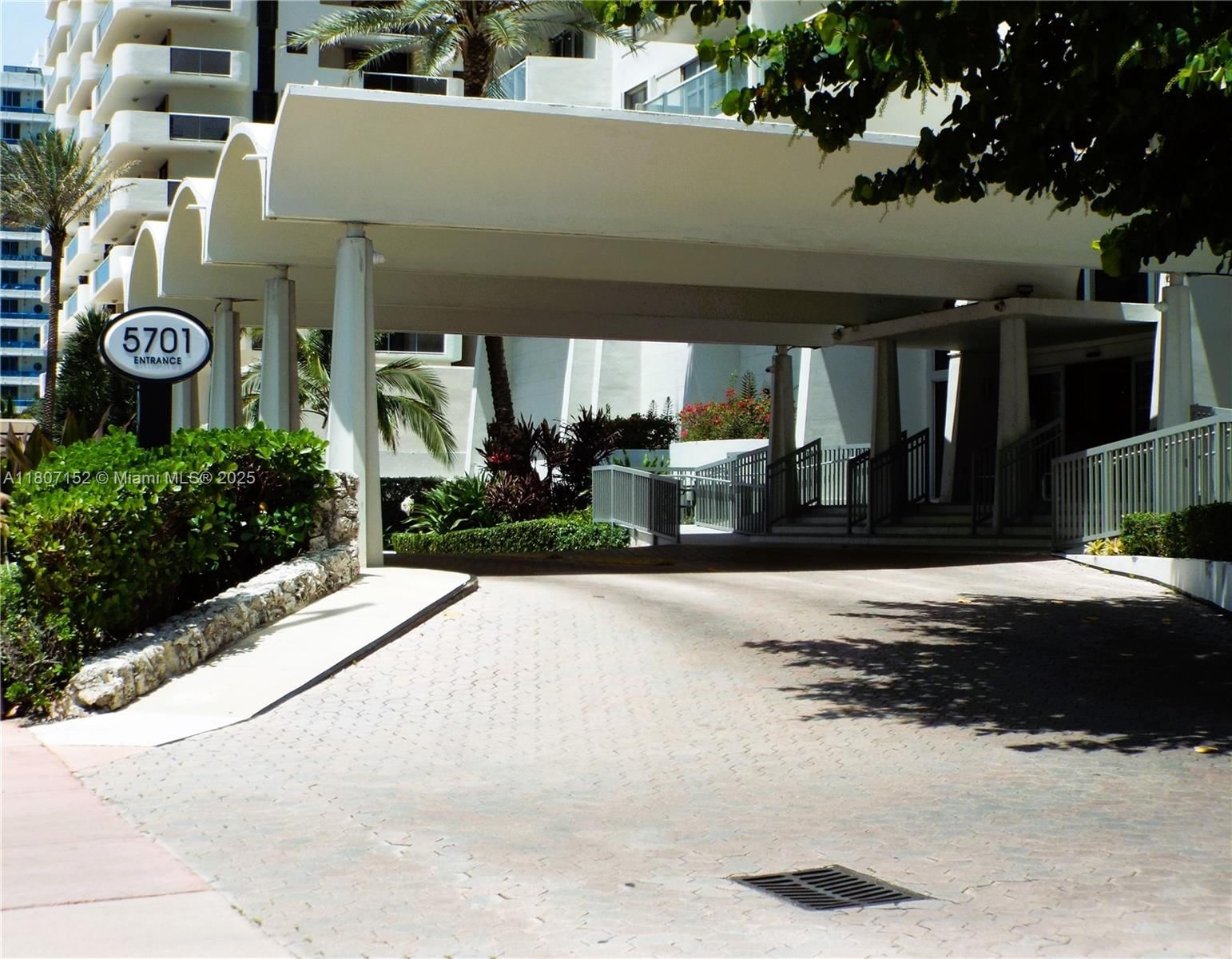Real estate property located at 5701 Collins Ave #1619, Miami-dade, Arlen Beach Condo, Miami Beach, FL