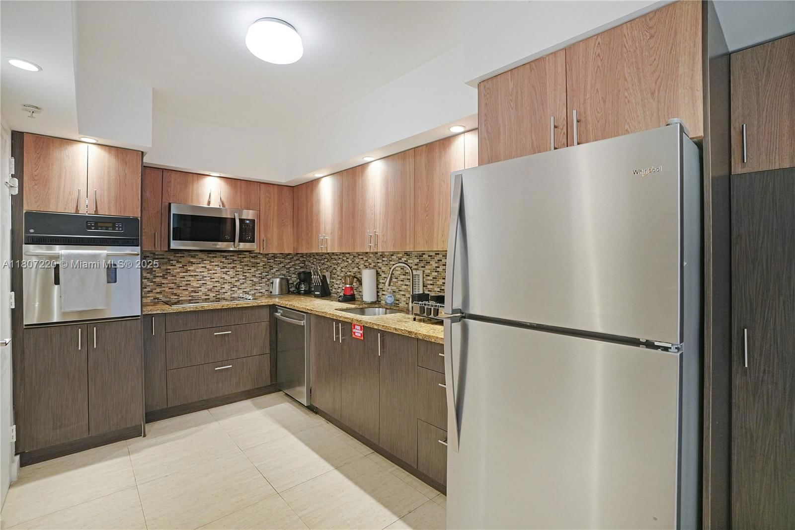 Real estate property located at 4001 Ocean Dr #3P, Broward, Sian Ocean Residences Con, Hollywood, FL
