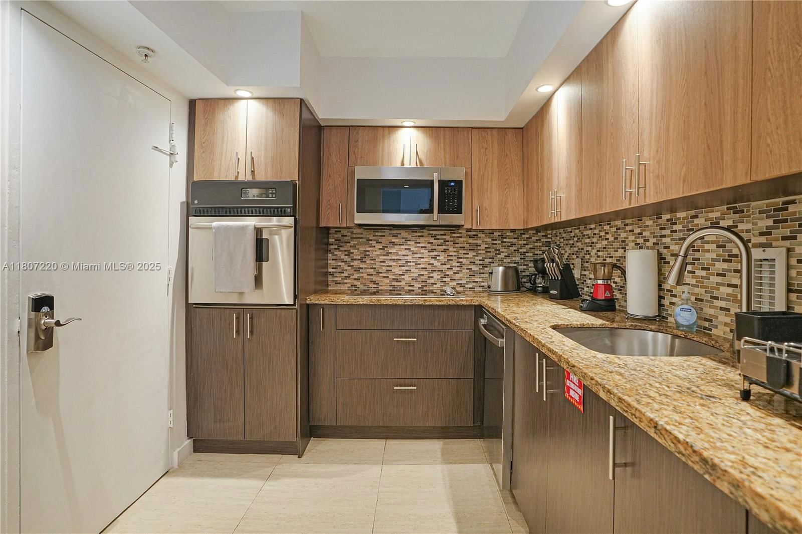Real estate property located at 4001 Ocean Dr #3P, Broward, Sian Ocean Residences Con, Hollywood, FL
