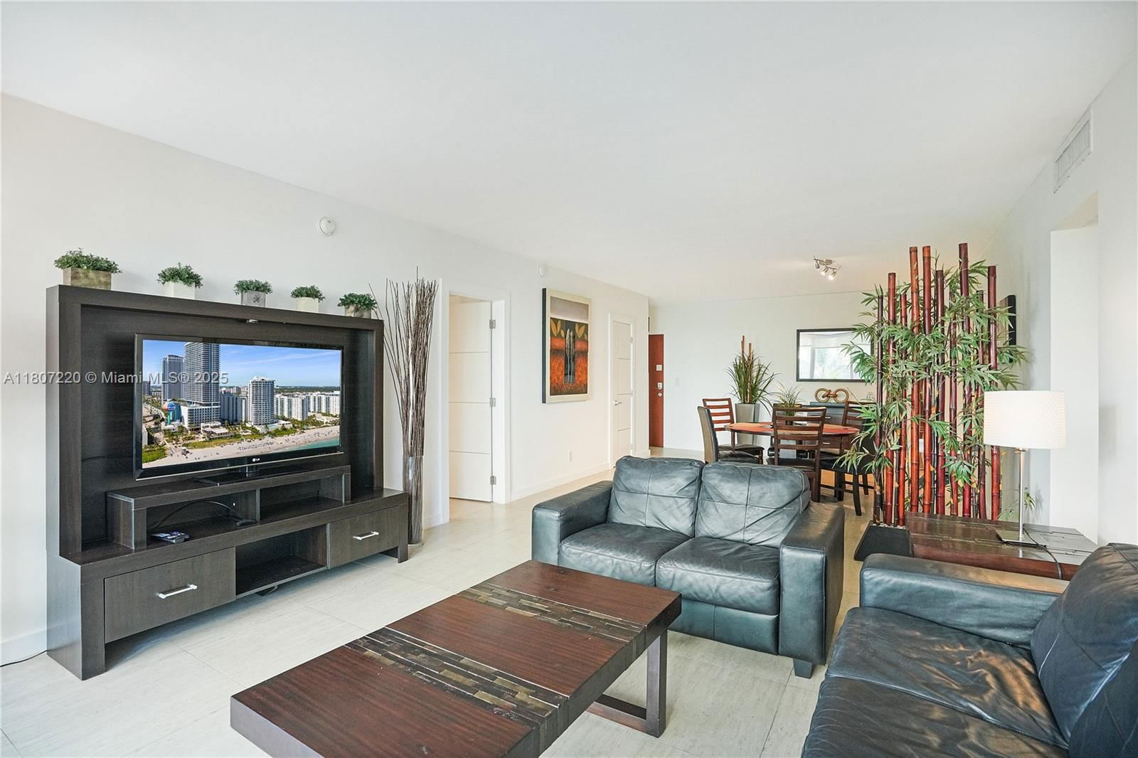 Real estate property located at 4001 Ocean Dr #3P, Broward, Sian Ocean Residences Con, Hollywood, FL
