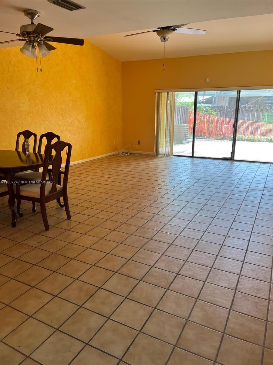 Real estate property located at 6728 29th Ln, Broward, Palm-aire Village 3rd Sec, Fort Lauderdale, FL