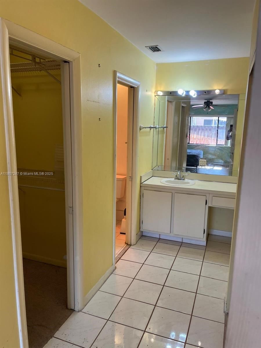 Real estate property located at 6728 29th Ln, Broward, Palm-aire Village 3rd Sec, Fort Lauderdale, FL