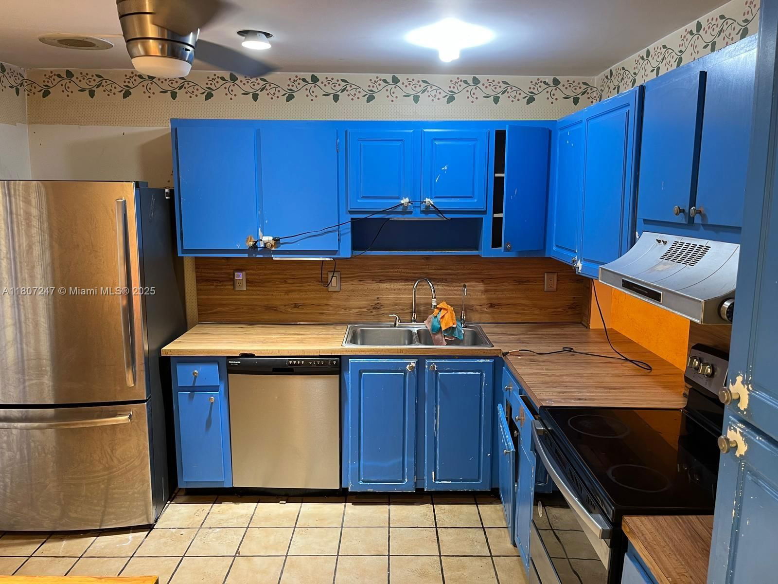 Real estate property located at 6728 29th Ln, Broward, Palm-aire Village 3rd Sec, Fort Lauderdale, FL