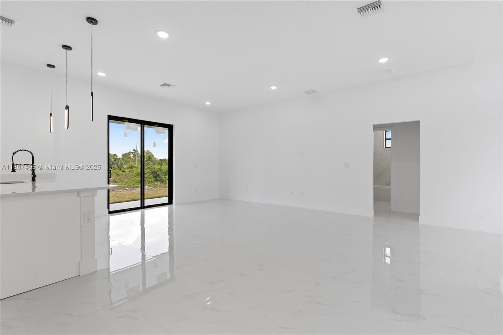 Real estate property located at 1844 Richmond AVE, Lee, Lee County Unincorporated, Lehigh Acres, FL