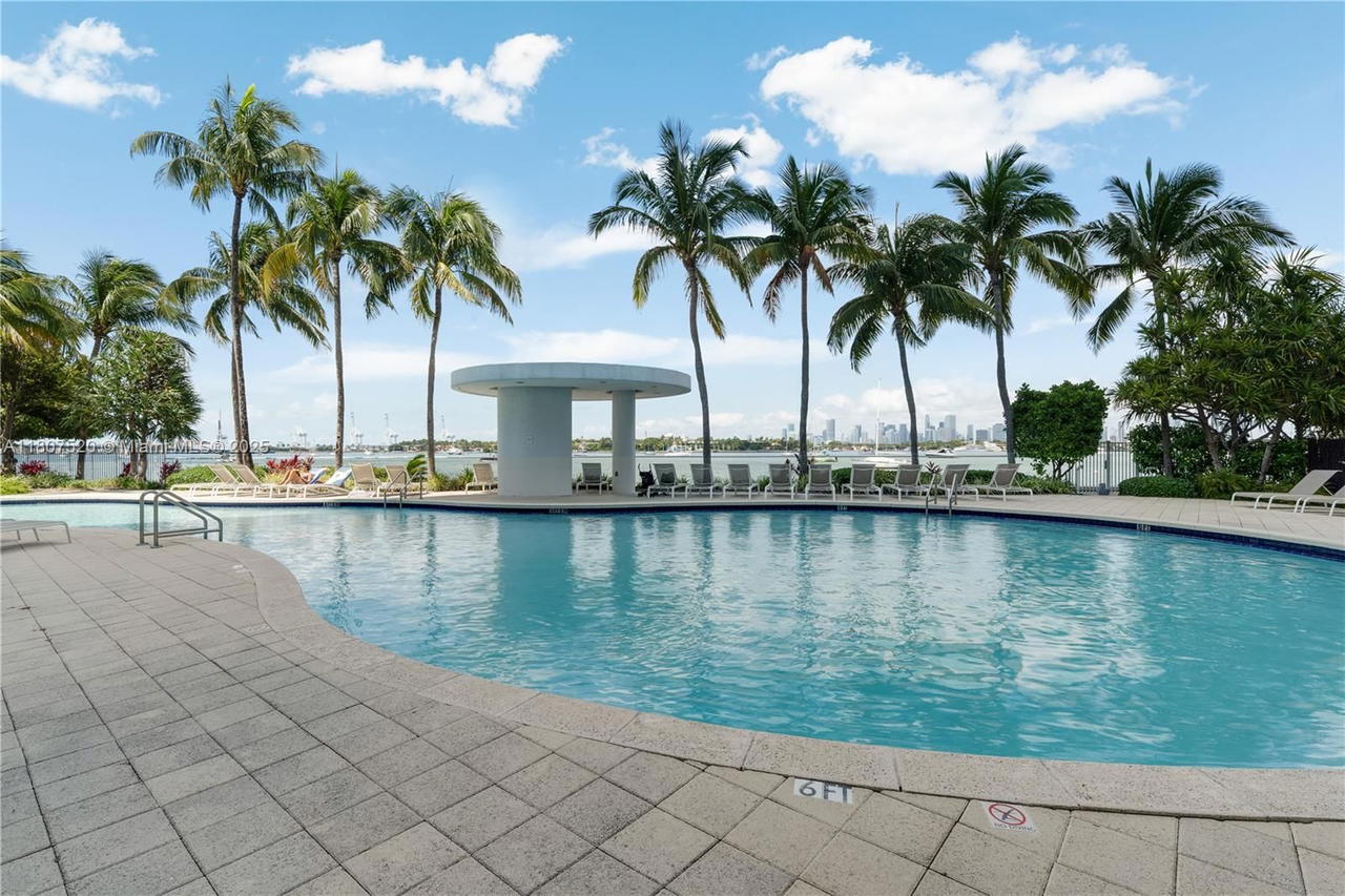 Real estate property located at 1330 West Ave #902, Miami-dade, The Waverly At South Beac, Miami Beach, FL