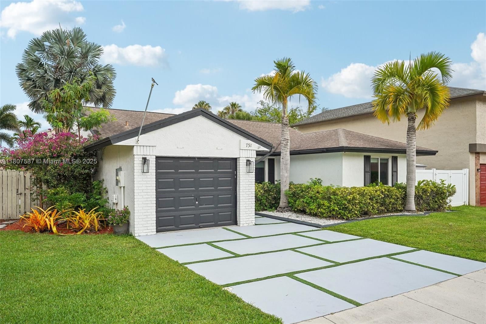Real estate property located at 731 Briarwood Ter, Broward, Shenandoah Section Four, Davie, FL